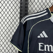 Maillot Maillot Real Madrid extérieur 2025-26 miniature