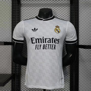 Maillot Maillot Real Madrid concept 2025-26 miniature