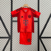 Maillot Kit Enfant Bayern Munich 2024-25 miniature