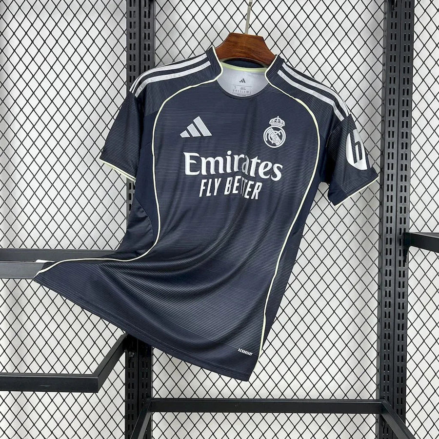Maillot Maillot Real Madrid extérieur 2025-26 face avant