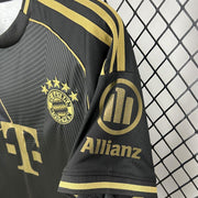 Maillot Maillot Bayern Munich concept 2025-26 miniature