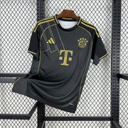 Maillot Maillot Bayern Munich concept 2025-26 miniature