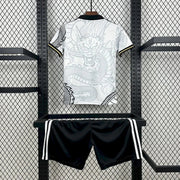 Maillot Kit Enfant Real Madrid concept 2022-23 miniature