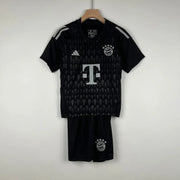 Maillot KIT ENFANT BAYERN MUNICH 2023-24 miniature