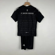 Maillot KIT ENFANT BAYERN MUNICH 2023-24 miniature