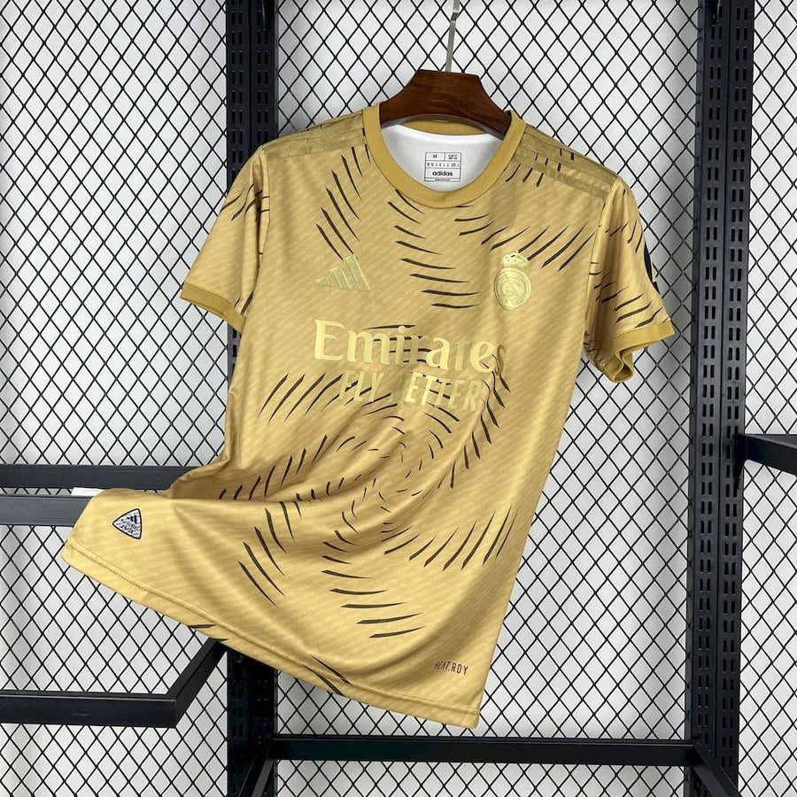 Maillot Maillot Real Madrid 2025-26 entrainement face avant