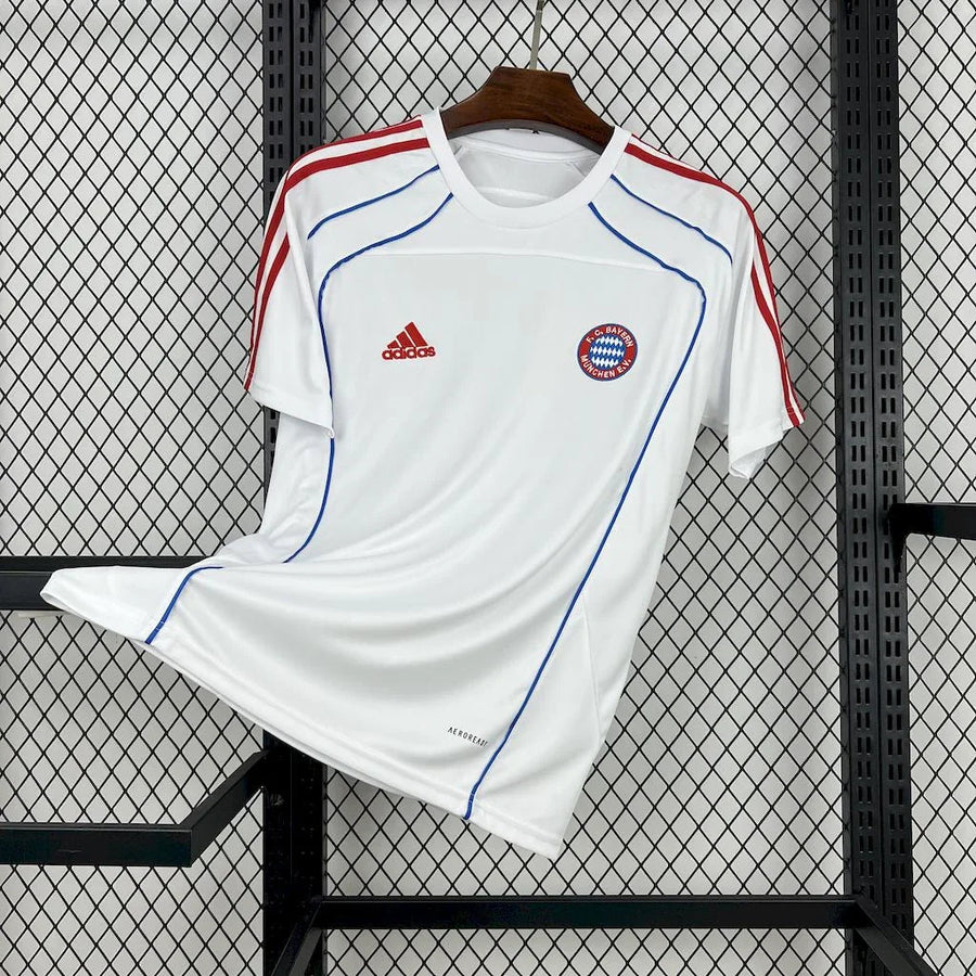 Maillot Maillot Bayern Munich concept 2025-26 face avant