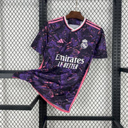 Maillot Maillot Real Madrid foot concept rose 2024 2025 miniature